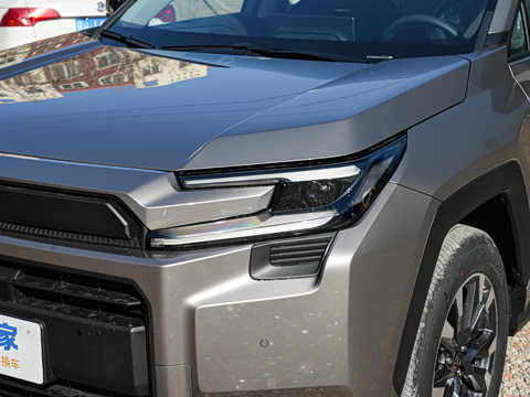 2026�� 2.0L ����������