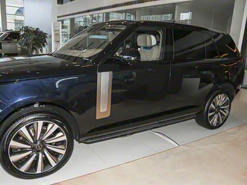 2024�� 4.4 V8 SV���ٴ����ӳ��� 4��