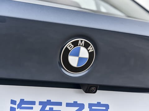 2026�� 330Li M�˶���ҹ��װ