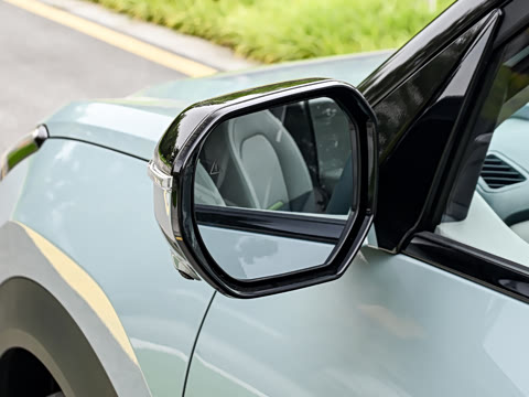 2027�� 1.5L ������
