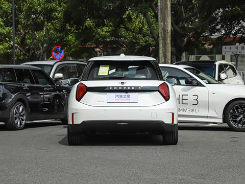 2026�� 463km COOPER SE ������
