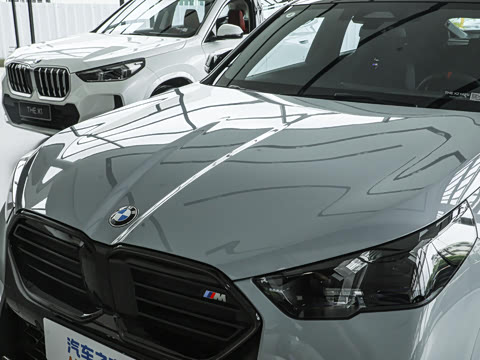 2026�� M35i
