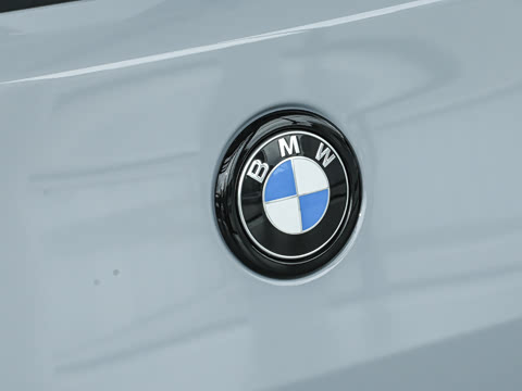 2026�� M35i