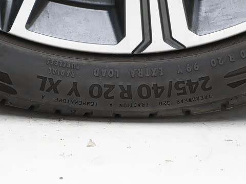 2026�� M35i