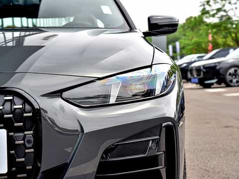 2026�� 430i M�˶���ҹ��װ