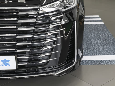 2025�� �Ŀ� MAX 2.0T �Զ������� ���� 7��