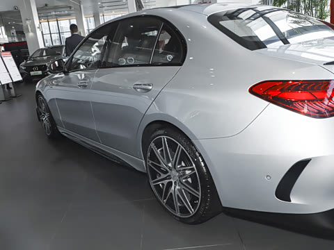 2025�� AMG C 43 4MATIC