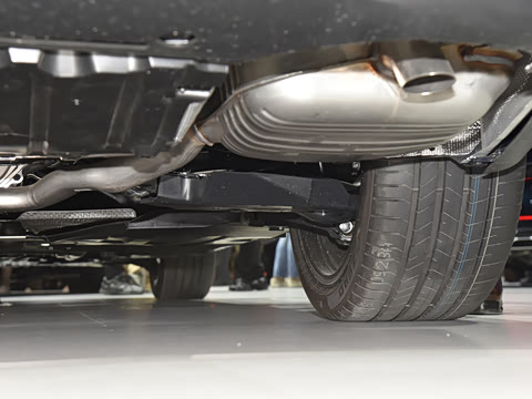 2026�� E 300 L �����