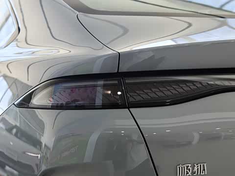2026�� 560MAX