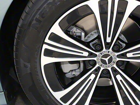 2025�� �Ŀ� E 260 L �˶���