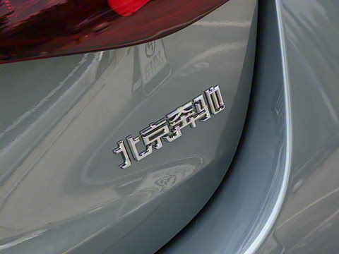 2025�� �Ŀ� E 260 L �˶���