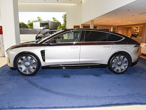 2025�� 102kWh ��ƽ���ر��