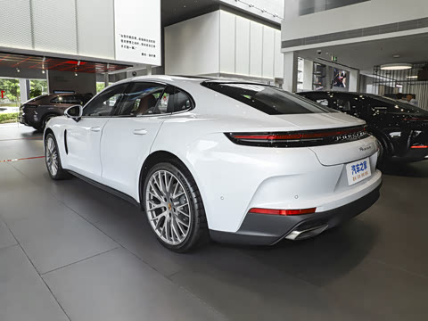 2026�� Panamera ������ 2.9T