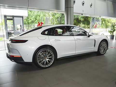 2026�� Panamera ������ 2.9T