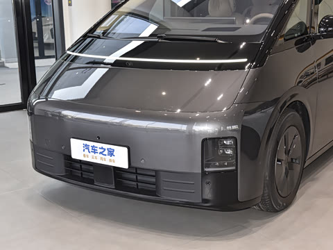 2025�� Ultra ���ܻ��°�