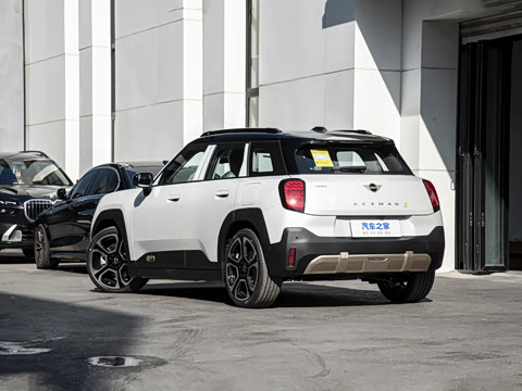 2025�� SE ������