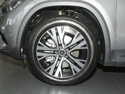 2025�� �Ŀ� GLA 220