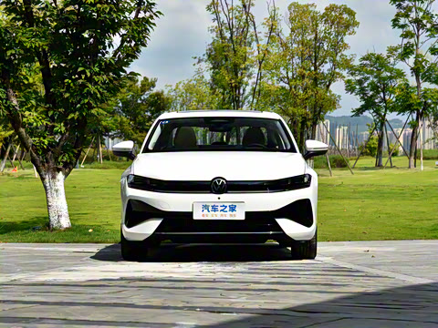 2026�� L 300TSI DSG ������