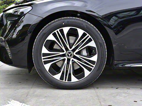 2026�� E 300 L ������