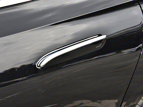 2026�� E 300 L ������