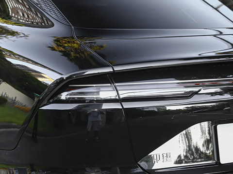 2025�� PHEV �����콢��