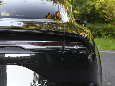 2025�� PHEV �����콢��