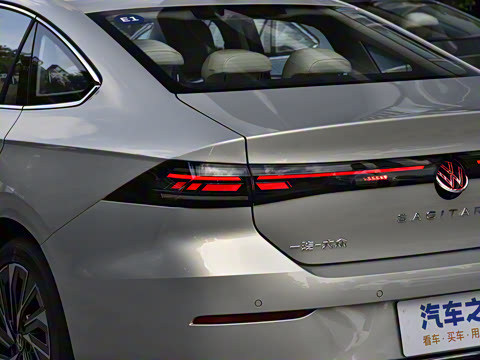 2026�� L 300TSI DSG ������