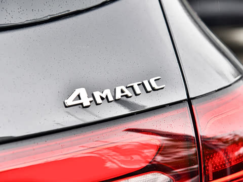 2026�� GLC 300 L 4MATIC ������ 5��