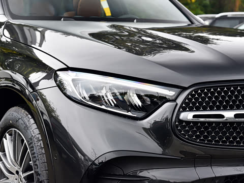 2026�� GLC 300 L 4MATIC ������ 5��