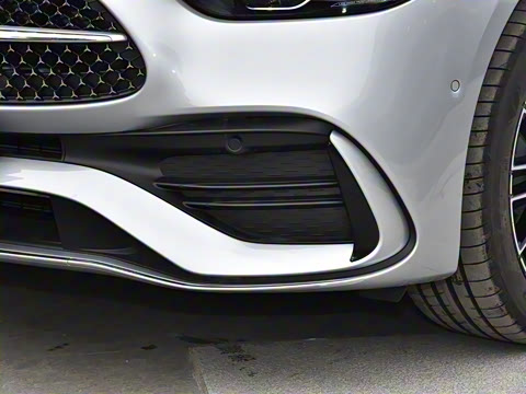 2026�� C 260 L �˶���