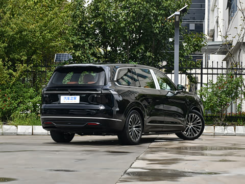 2025�� ����Ultra+����������