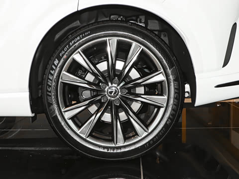 2026�� 500h ����F SPORT Performance