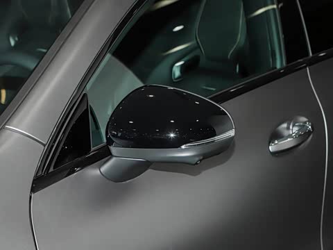 2025�� AMG CLA 45 S 4MATIC+