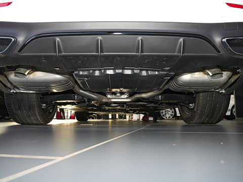 2026�� E 300 �������˶���