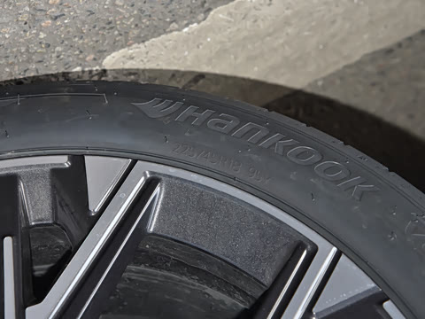 2026�� 225L M�˶���װ