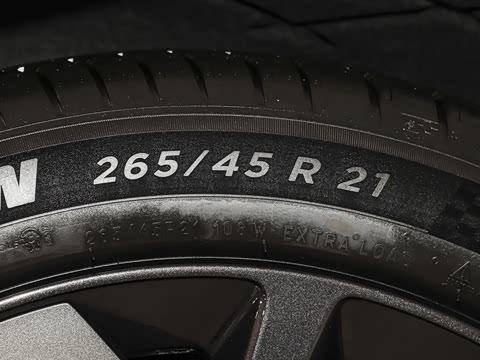 2025�� Pro ���ܻ��°�