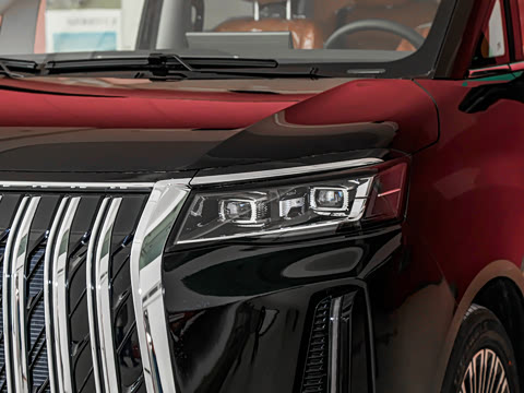 2026�� ���̰� 230����� 7��