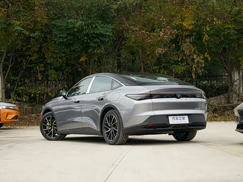 2025�� �Ŀ� 668MAX���а� 200kW