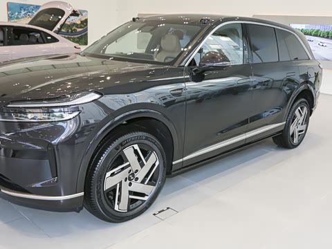 2025�� Max ������