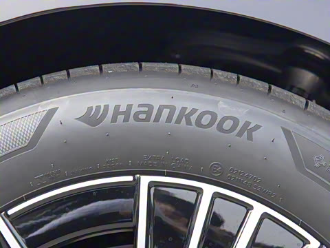 2025�� �Ŀ� E 260 L