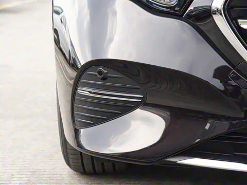 2025�� �Ŀ� E 260 L