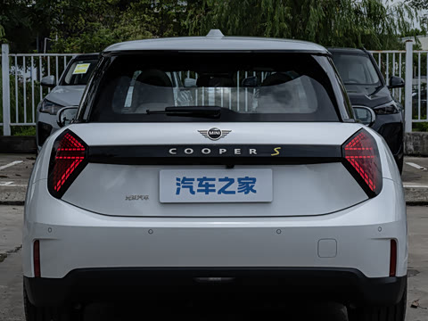 2026�� 463km COOPER SE ����������