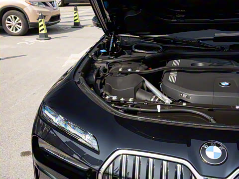 2026�� 740Li ������ M�˶���װ