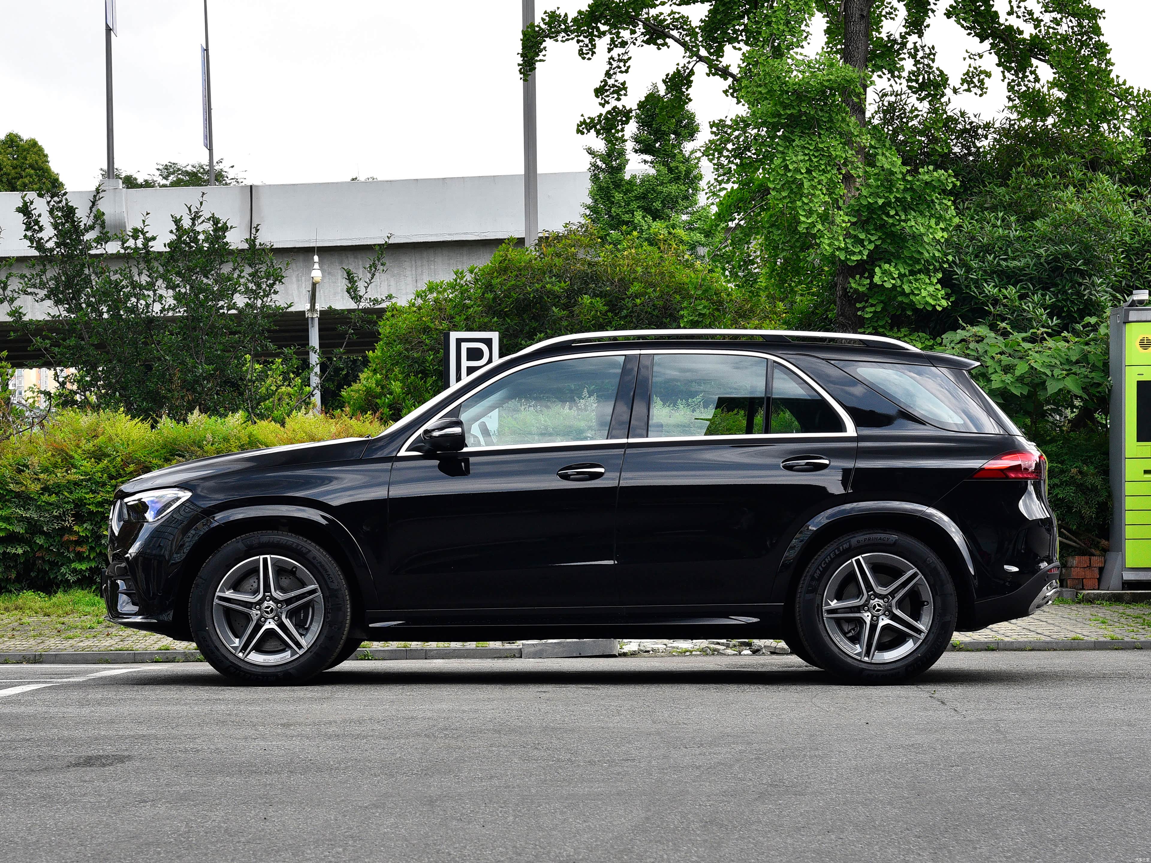 Mercedes-Benz GLE, миниатюра 4
