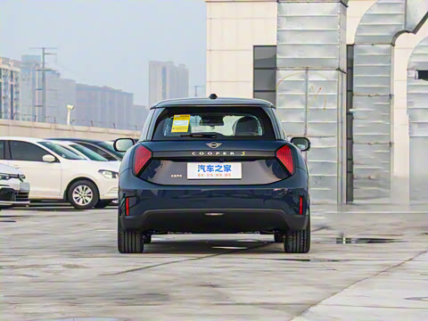 2025�� 463km COOPER SE ������