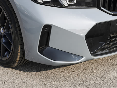 2026�� 330i M�˶���ҹ��װ