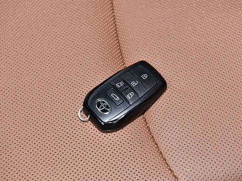 2027�� 2.5L ˫����������