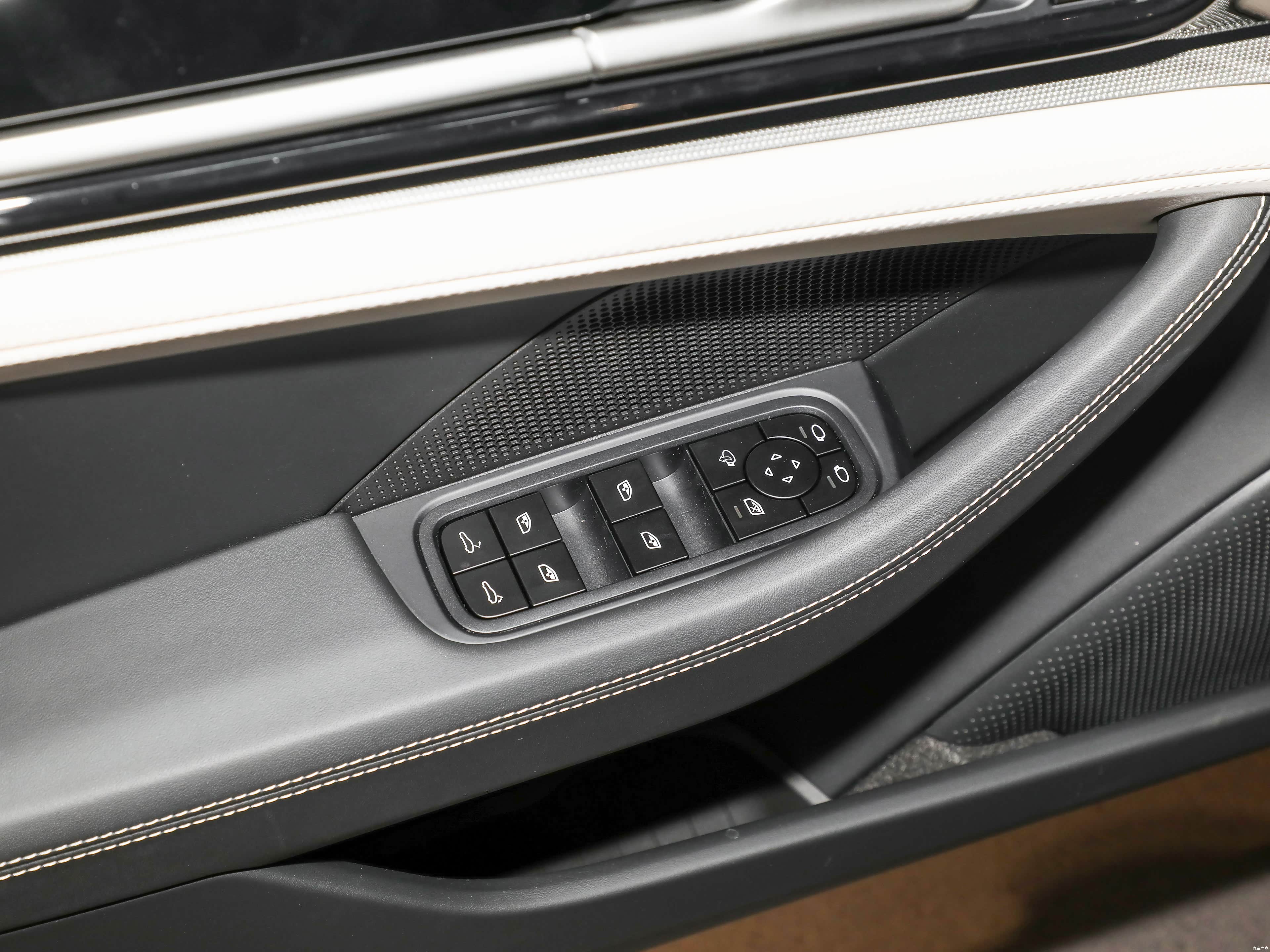 Porsche Panamera, миниатюра 26