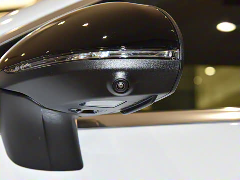 2025�� AMG CLE 53 4MATIC+ ������ܳ�