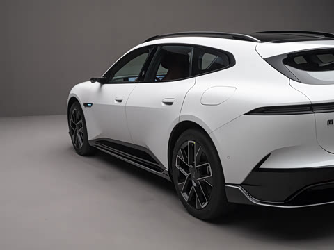 2026�� Max ˫��������